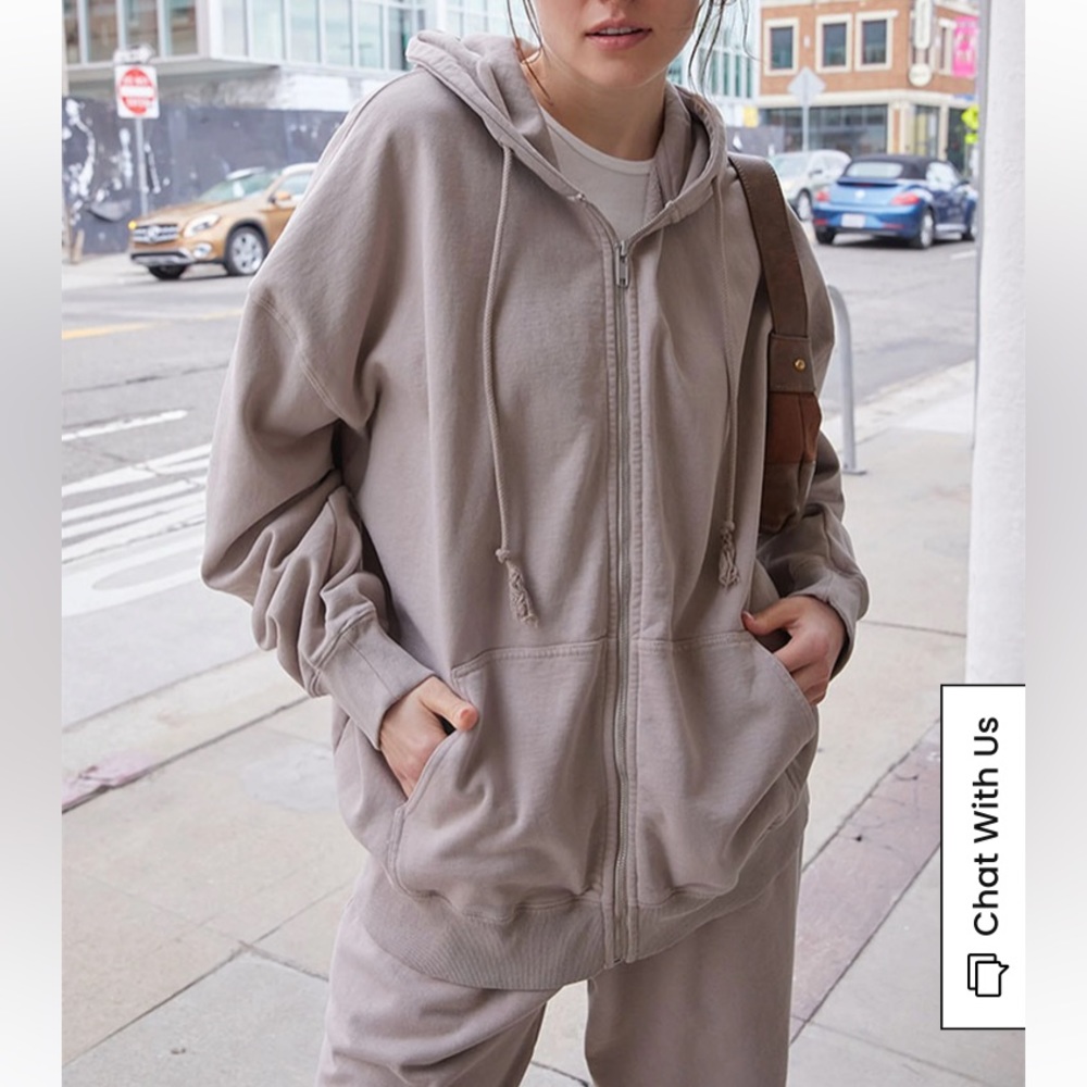 Brandy Melville oversized sweatshirt